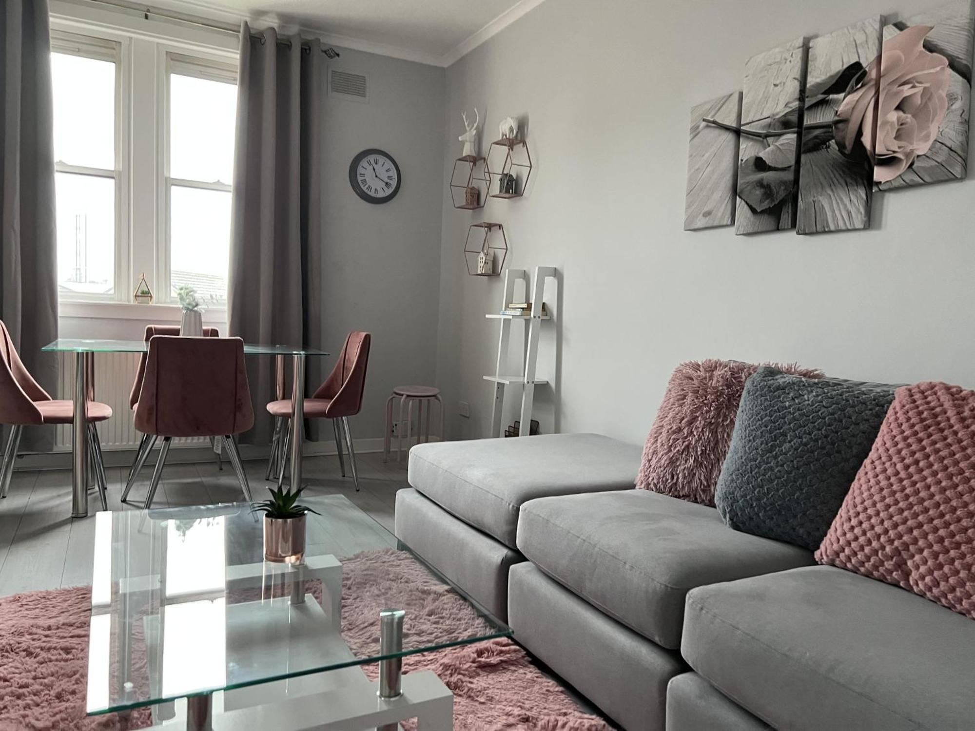 Captivating 2-Bed Apartment In Kirkcaldy Extérieur photo